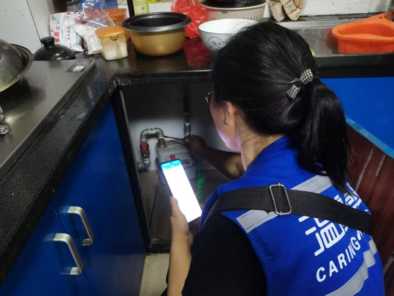 一幅 “安全证书”  藏着燃气人的暖心守护